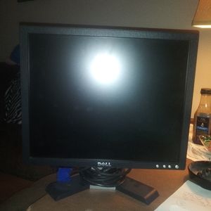 Dell computer monitor